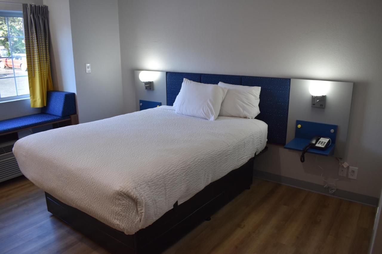 Microtel Inn & Suites By Wyndham Stockbridge/Atlanta I-75 Экстерьер фото