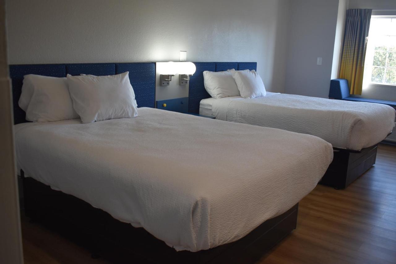 Microtel Inn & Suites By Wyndham Stockbridge/Atlanta I-75 Экстерьер фото